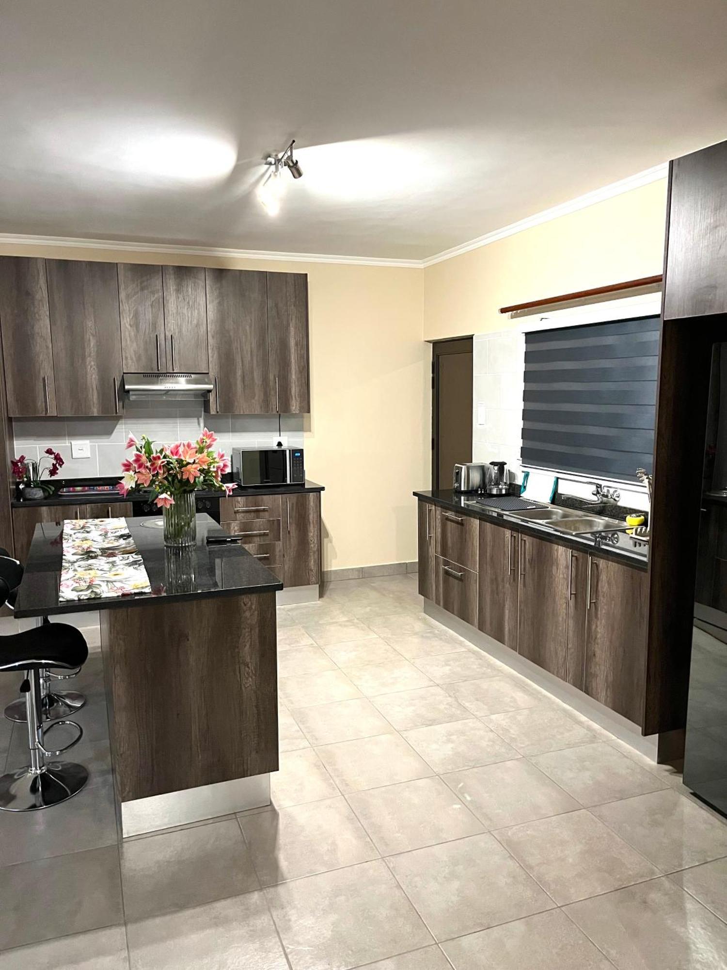 Rehoboth Ezulwini Suites Lobamba Esterno foto