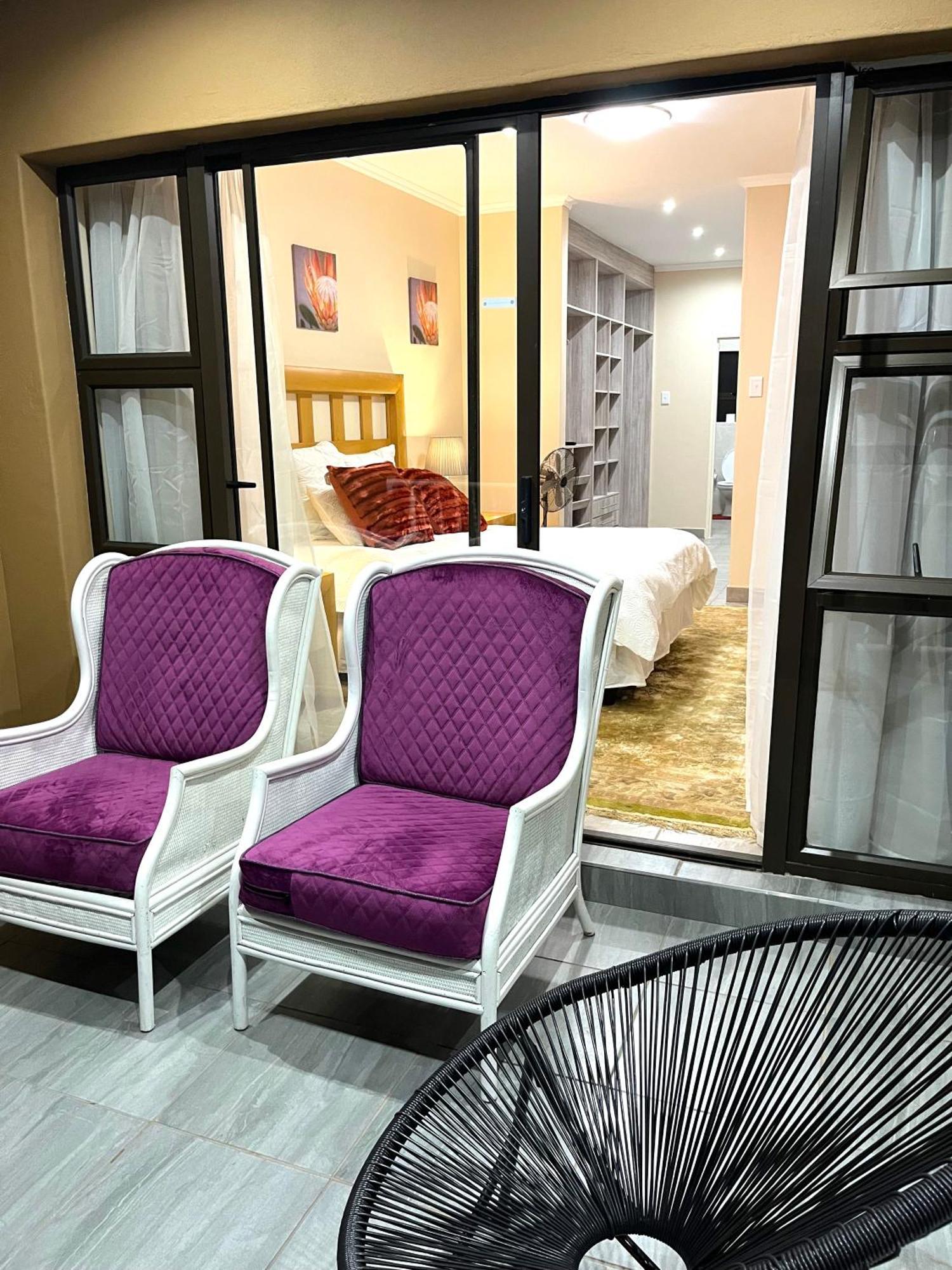 Rehoboth Ezulwini Suites Lobamba Esterno foto