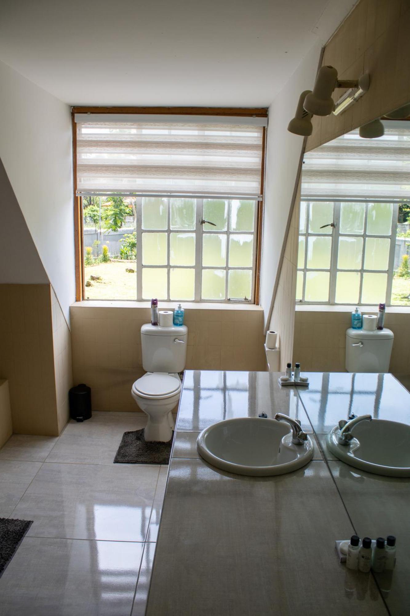 Rehoboth Ezulwini Suites Lobamba Esterno foto