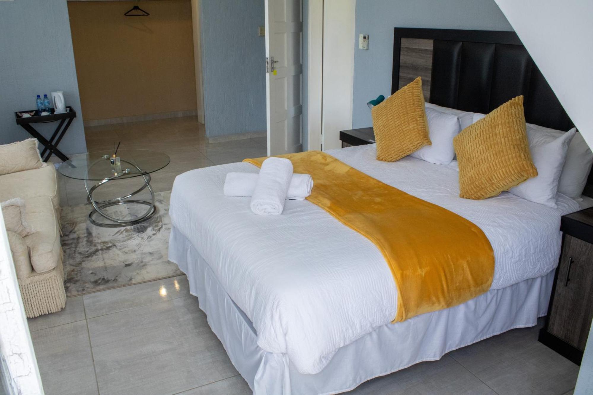 Rehoboth Ezulwini Suites Lobamba Esterno foto