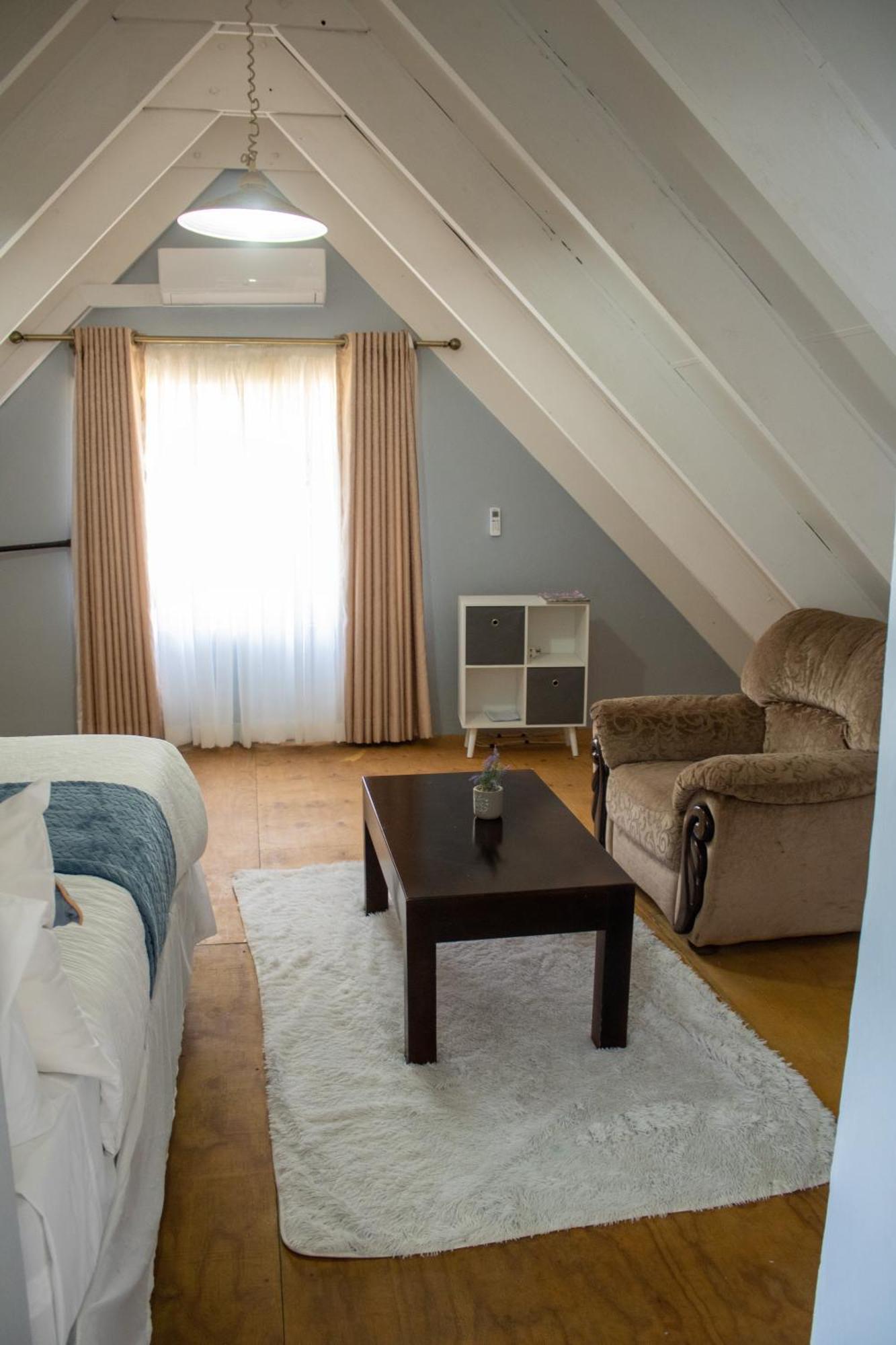 Rehoboth Ezulwini Suites Lobamba Esterno foto