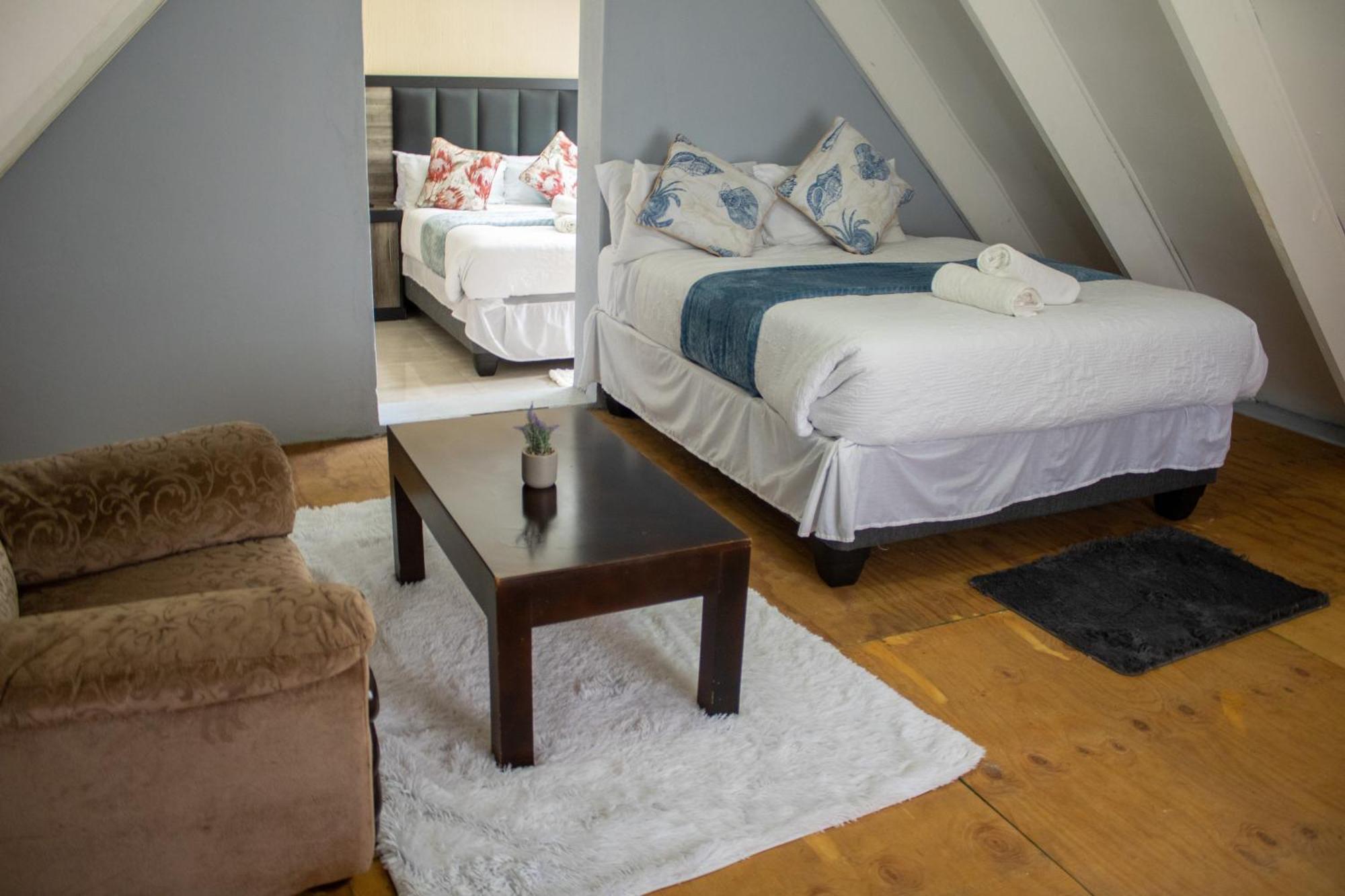 Rehoboth Ezulwini Suites Lobamba Esterno foto